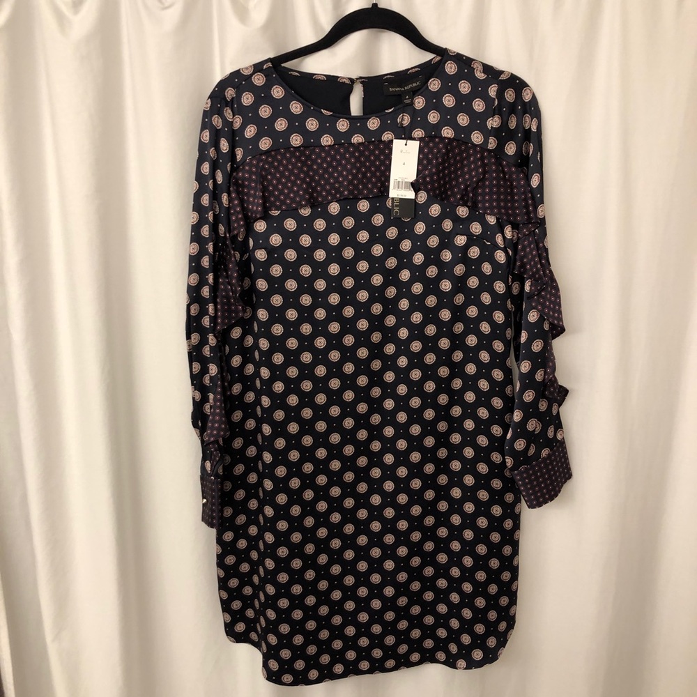 Banana Republic Foulard Ruffle Dress - Picture 2 of 7